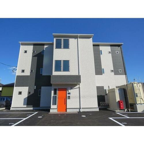 チェ　ルーナ 3階建
