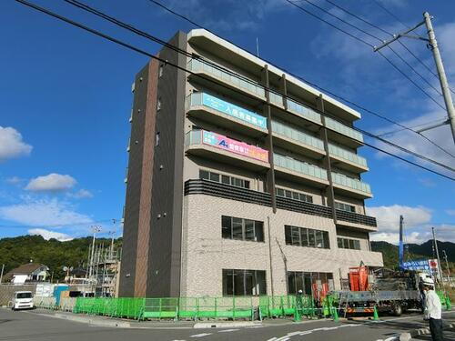 広島県東広島市西条町助実 賃貸マンション