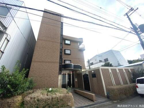 アルブル 4階建