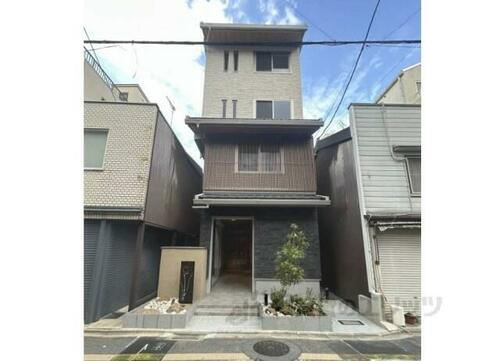 京都府京都市下京区松原通油小路東入天神前町  4階建