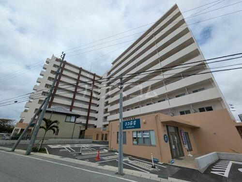 ムーサ港川 10階建