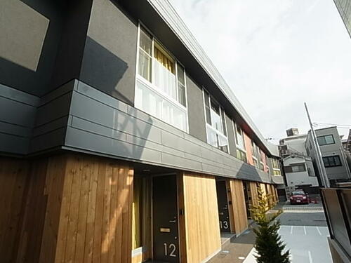 兵庫県神戸市東灘区青木２丁目 築11年12ヶ月 2階建