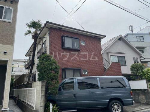 東京都世田谷区下馬３丁目 2階建