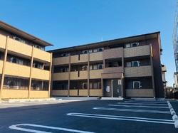 兵庫県姫路市広畑区長町２丁目 3階建