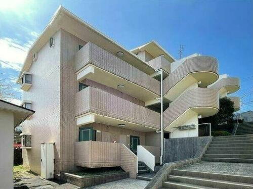 神奈川県横浜市港北区富士塚２丁目 3階建 築33年9ヶ月