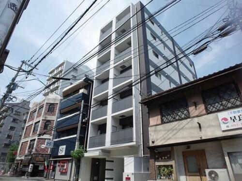 フライハイト西新 7階建