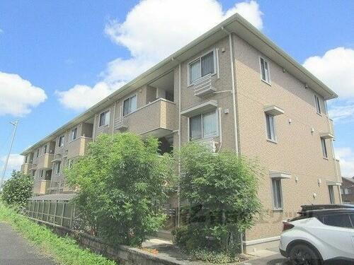 奈良県奈良市尼辻北町 3階建