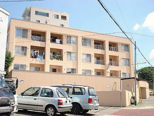 第２山本ハイツ 3階建