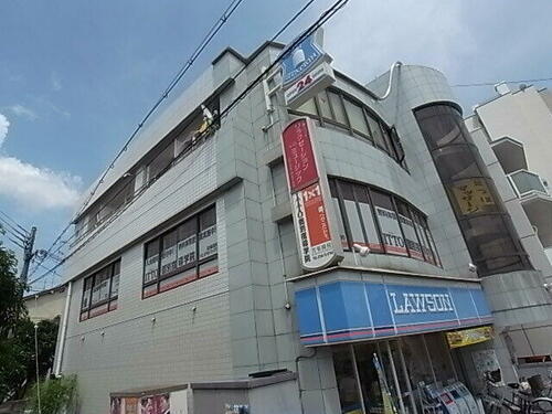 パイン苦楽園 3階建