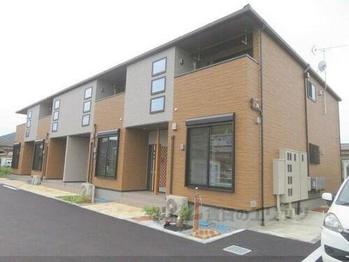 兵庫県丹波市氷上町常楽  2階建