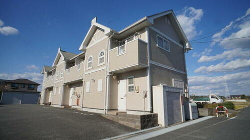 三重県津市一身田平野 テラスハウス