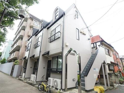 東京都府中市武蔵台１丁目 2階建