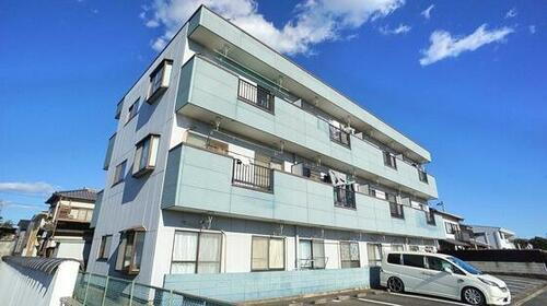 センチュリーマンション 3階建