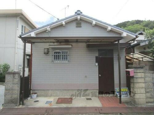 京都府亀岡市曽我部町南条北向田 2階建
