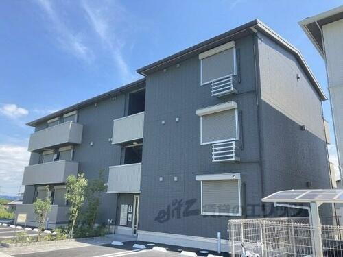 京都府長岡京市奥海印寺八戸木 3階建 