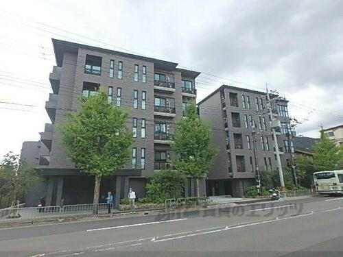 ライオンズ嵯峨天龍寺若宮　西の邸 5階建