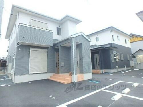 滋賀県草津市野村６丁目 築10年8ヶ月 2階建