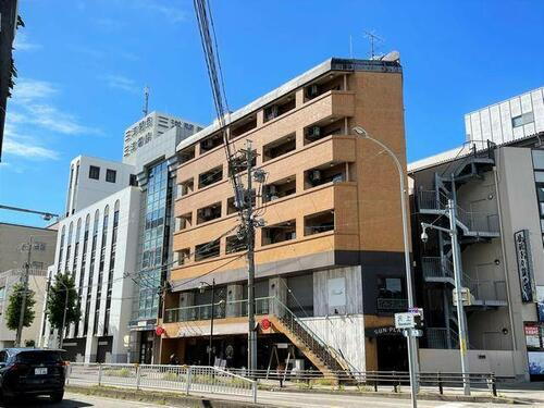 サンプラーザ 6階建