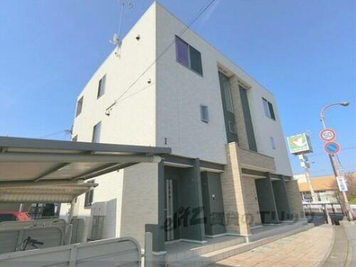 滋賀県近江八幡市安土町下豊浦 3階建 築10年2ヶ月