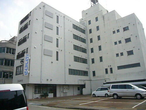 ニシノハイツ 7階建