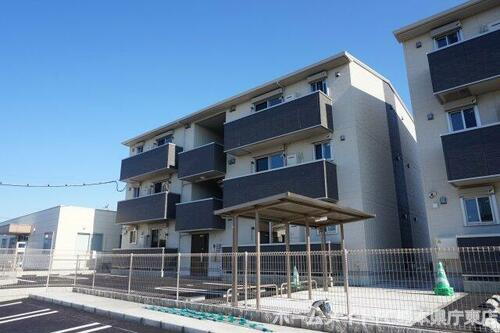 熊本県熊本市南区出仲間９丁目 3階建