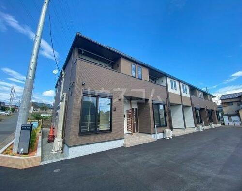 静岡県富士市今泉  2階建