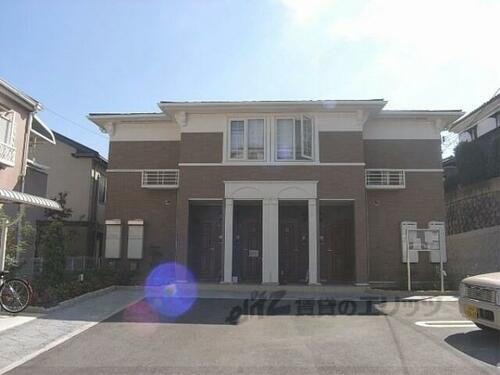 大阪府枚方市山之上１丁目 2階建