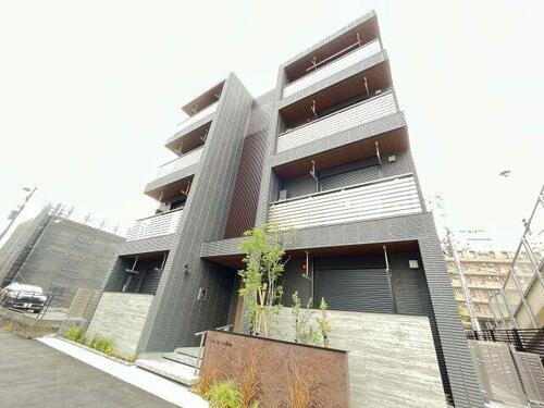 ｓｕｒ　ｌａ　ｃｏｌｌｉｎｅ（シェラコリーヌ） 4階建