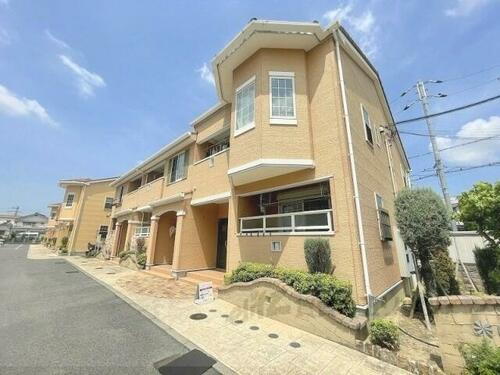 大阪府東大阪市三島２丁目 築17年10ヶ月 2階建