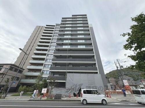 滋賀県大津市京町１丁目 14階建