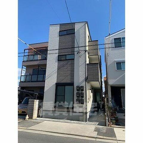 Ｐｒｅ　ｃｈｅｒ八田 3階建