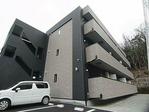 兵庫県神戸市須磨区妙法寺字界地 3階建 築5年5ヶ月