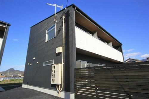 愛媛県松山市中西外 賃貸アパート