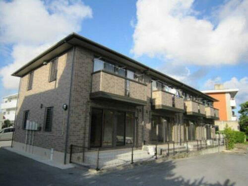 バロン首里平良