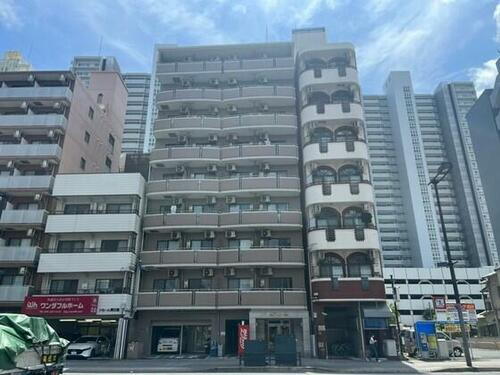 カルティエ城北通り 9階建