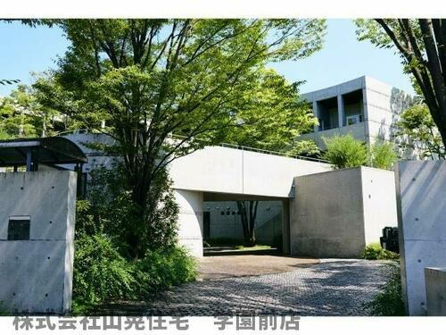 奈良県奈良市押熊町 築23年9ヶ月 3階建