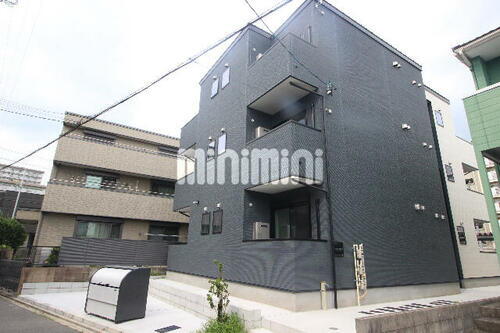 ＣＲＡＳＴＩＮＥ上飯田東町４丁目 3階建