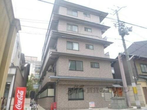 京都府京都市下京区正面通間之町西入廿人講町 5階建