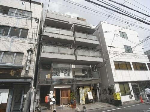 京都府京都市中京区東洞院通姉小路上る笹屋町 6階建