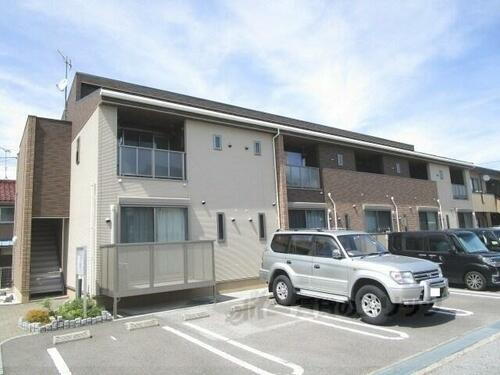 滋賀県長浜市平方町 築12年8ヶ月 2階建