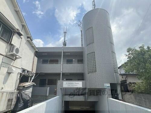 兵庫県伊丹市緑ケ丘５丁目 築45年9ヶ月 2階建