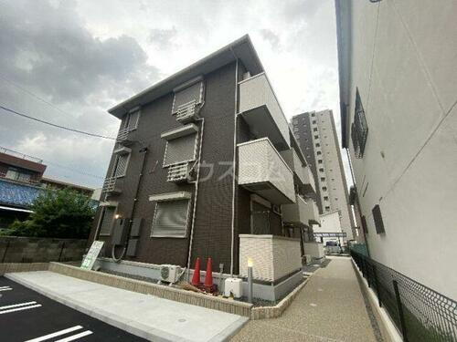 サンベルテ竹越 3階建