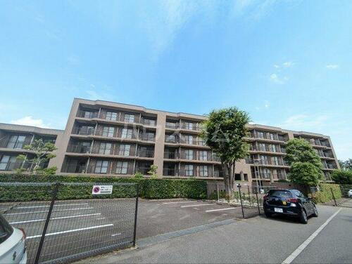 Ｔ‘ｓｇａｒｄｅｎ横浜反町 5階建