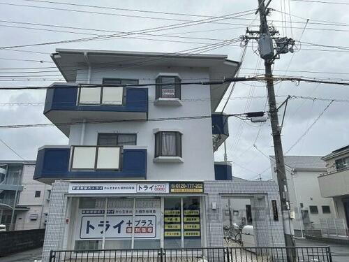 兵庫県伊丹市稲野町８丁目 築38年12ヶ月 3階建