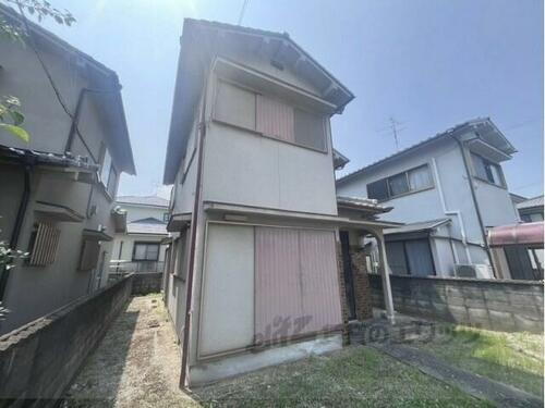 奈良県御所市大字竹田 2階建