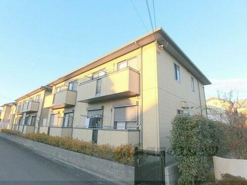 滋賀県東近江市東沖野５丁目 2階建