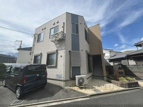 兵庫県伊丹市下河原１丁目 2階建