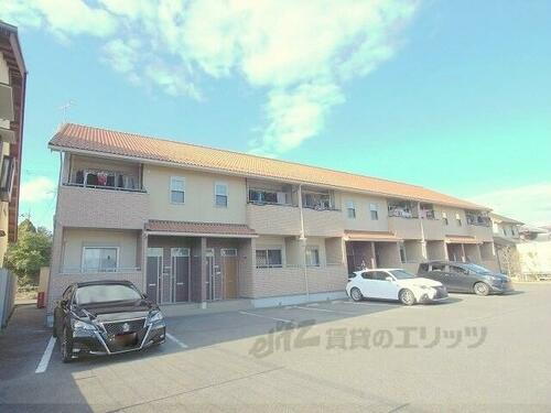 滋賀県草津市青地町 2階建