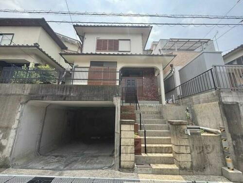 京都府宇治市宇治野神 2階建
