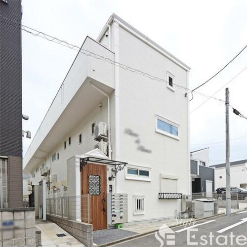 愛知県名古屋市昭和区南分町６丁目 3階建